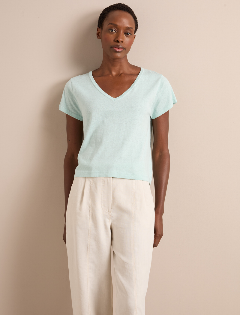 Madison Linen Blend V Neck Knit T-Shirt - Mint