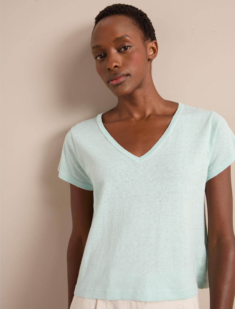 Madison Linen Blend V Neck Knit T-Shirt - Mint