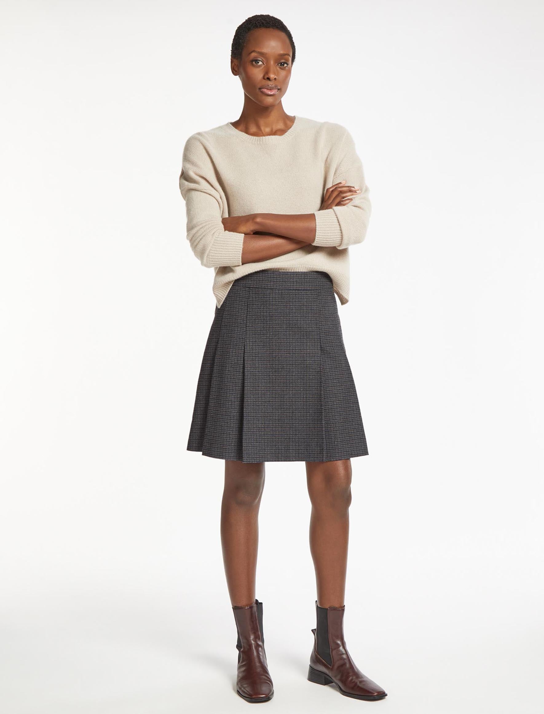 Wool mini skirt navy hotsell